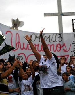 Manifestação contra chacina no Capão Redondo - São Paulo, janeiro de 2013
