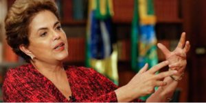 Dilma Rousseff, ainda presidenta, no Palácio do Planalto (Foto: Roberto Stuckert)