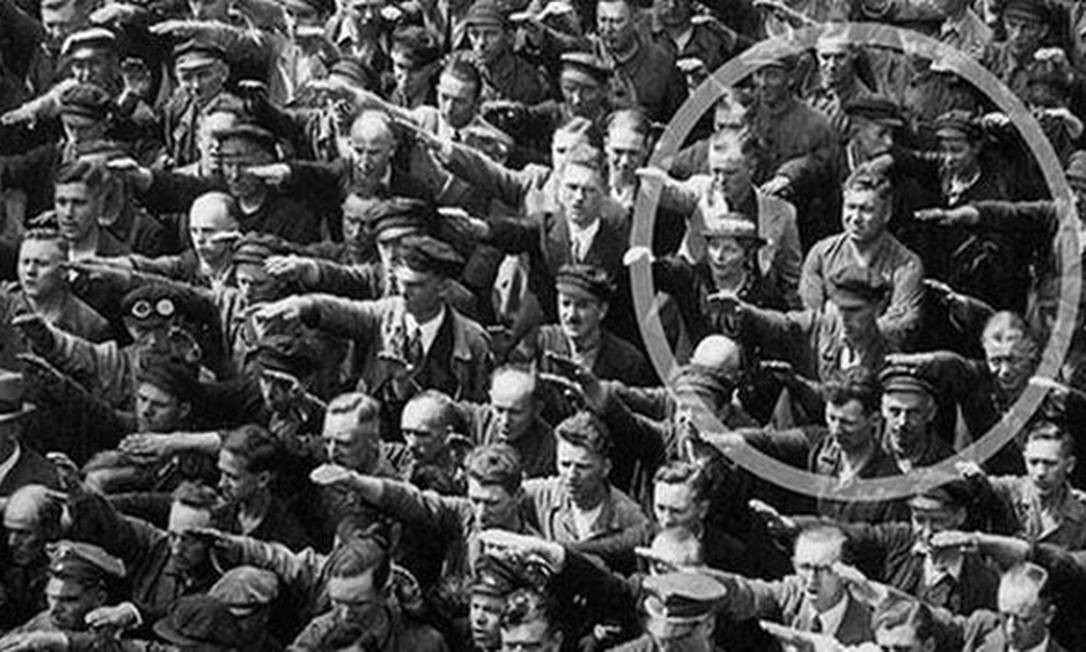 August Landmesser - O Homem que se recusou a saudar os nazistas