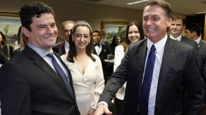 Moro e Bolsonaro: juntos contra o povo e contra o Brasil