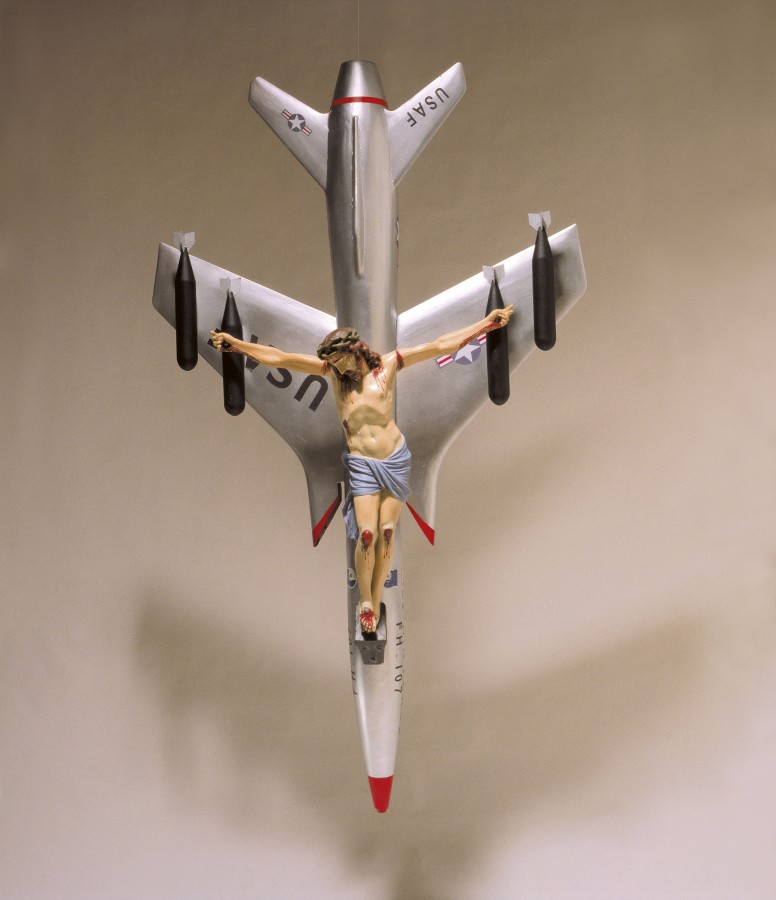 Obra de León Ferrari retratando Cristo crucificado em um avião F-105 dos EUA, em protesto contra a Guerra do Vietnam