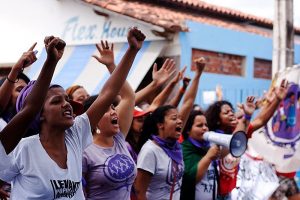 Mulheres lutam por representação política em Brasília