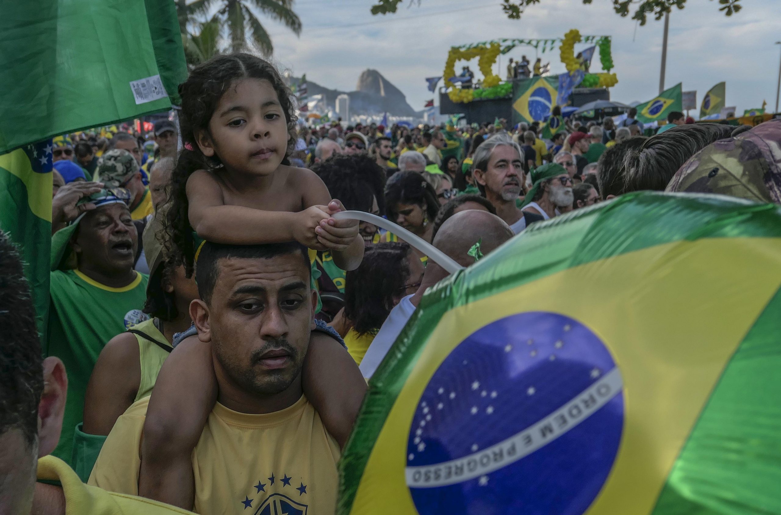 "Imbrochável"? Hoje, Bolsonaro mostrou força! E não foi pouca - Fotos: Marlene Bergamo