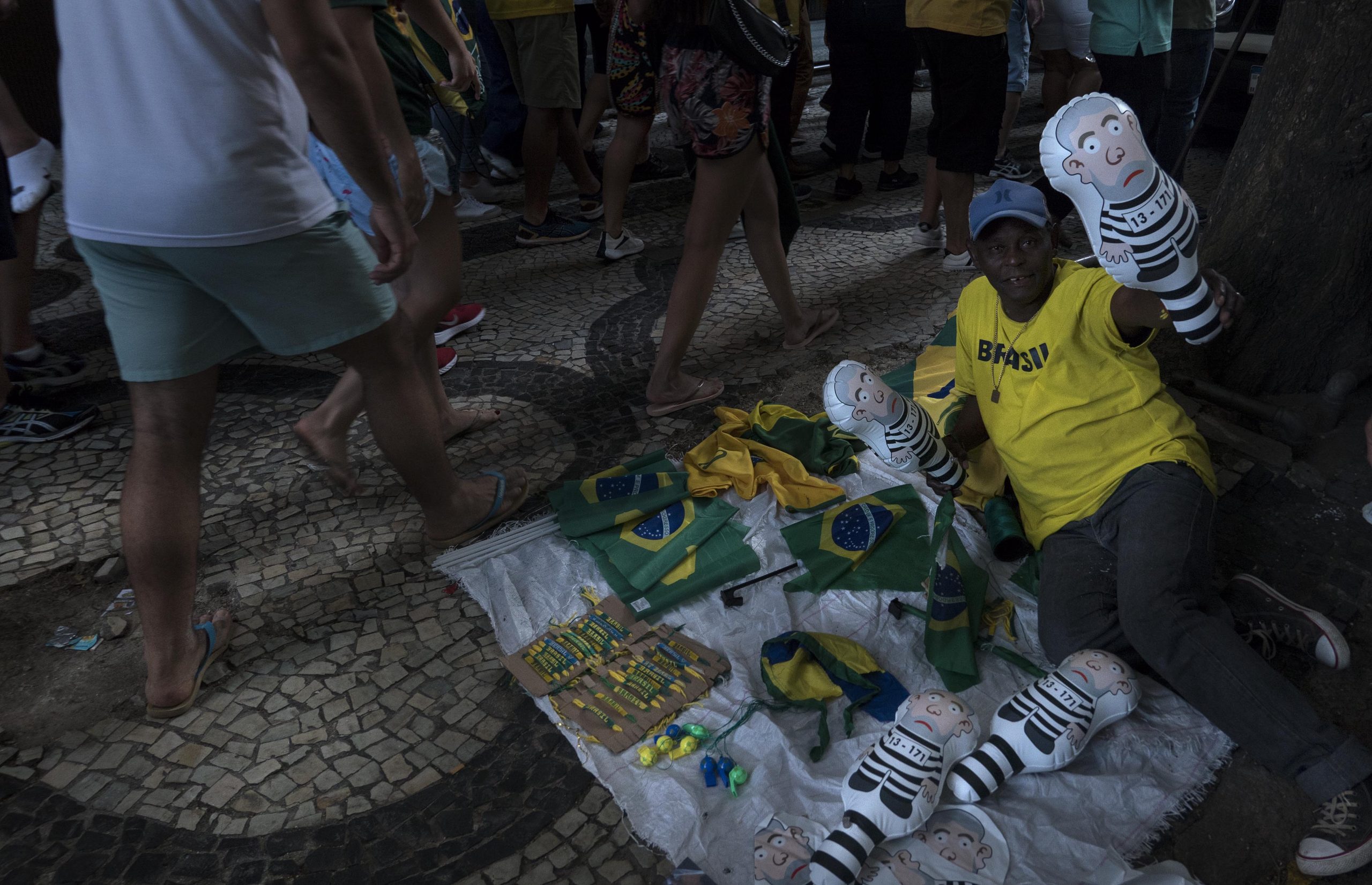 "Imbrochável"? Hoje, Bolsonaro mostrou força! E não foi pouca - Fotos: Marlene Bergamo