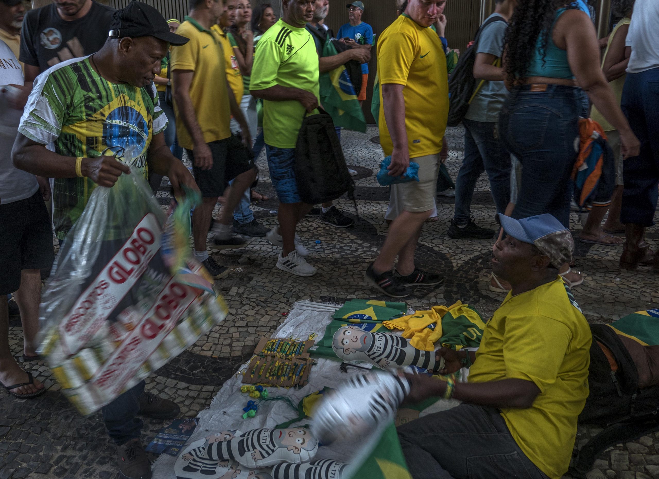 "Imbrochável"? Hoje, Bolsonaro mostrou força! E não foi pouca - Fotos: Marlene Bergamo