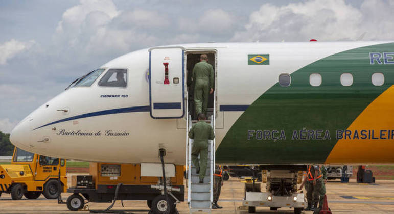 PF investiga tráfico de drogas com aviões da FAB