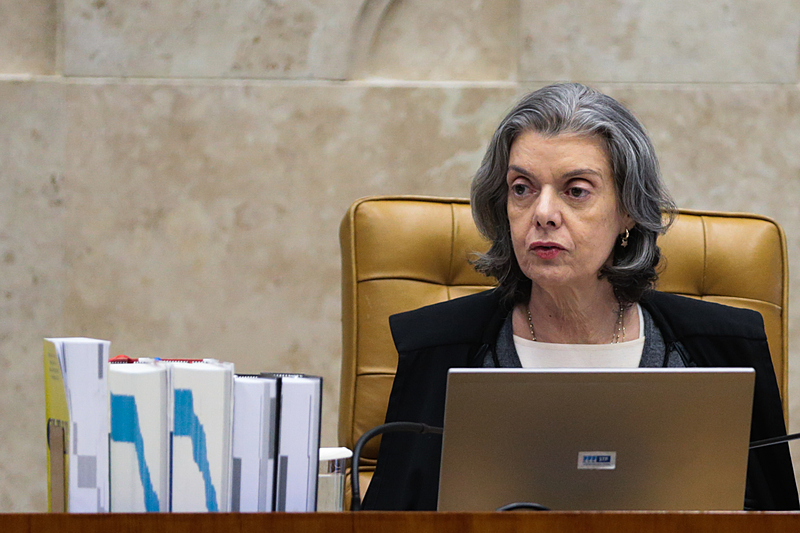 Ministros do TSE têm determinado a exclusão de publicações que contêm notícias falsas quase que diariamente durante período eleitoral - José Cruz/Agência Brasil