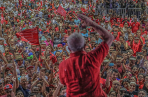 Onda vermelha toma conta de artistas, empresários, celebridades, e ex-ministro, que aderem ao voto útil e declaram voto em Lula. Foto/Reprodução