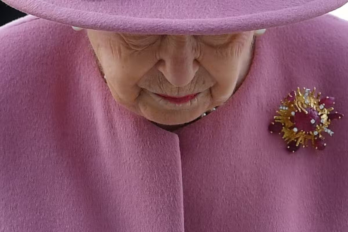 Rainha Elizabeth II, London Brigde
