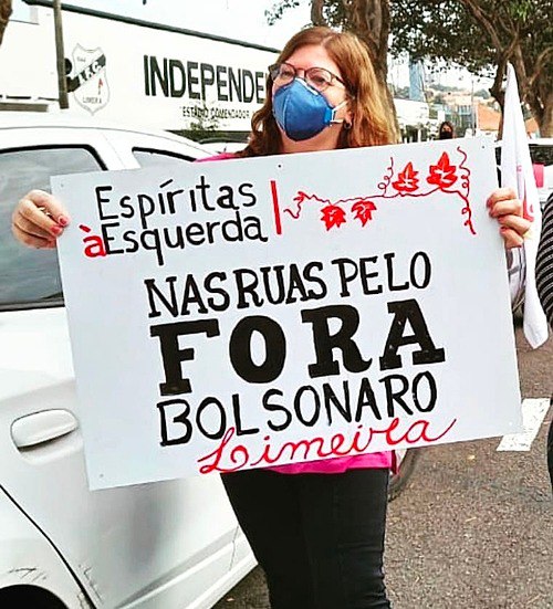 Espíritas contra Bolsonaro. Foto/Reprodução: Facebook