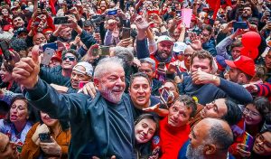 Para o Brasil reencontrar a esperança, voto útil em Lula!