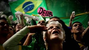 Bolsonaristas na avenida Paulista: direita se expressa no lema "Deus, Pátria, Família e Liberdade"